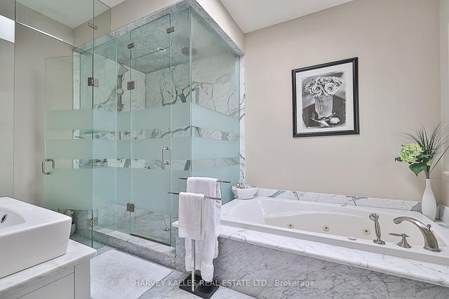 424 Roehampton Ave, House detached with 4 bedrooms, 5 bathrooms and 5 parking in Toronto ON | Image 13