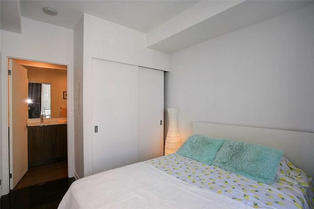 909 - 170 Fort York Blvd, Condo with 2 bedrooms, 2 bathrooms and 1 parking in Toronto ON | Image 9