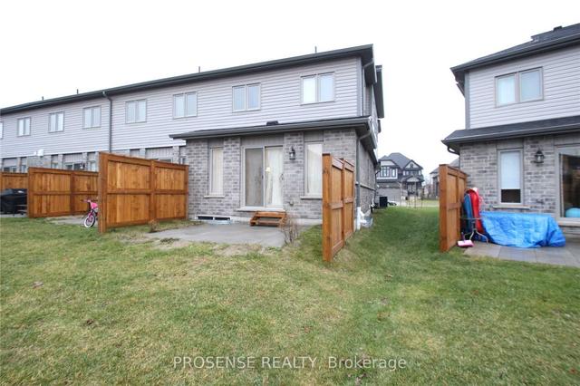 40 Netherwood Rd E, House attached with 3 bedrooms, 3 bathrooms and 2 parking in Kitchener ON | Image 5
