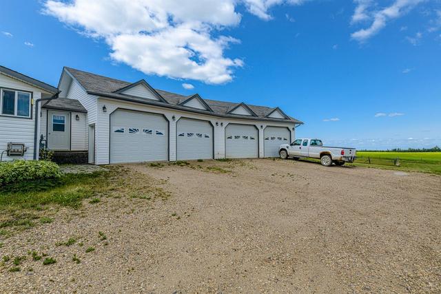 54046 Township Road 783, House detached with 3 bedrooms, 2 bathrooms and null parking in Spirit River No. 133 AB | Image 4