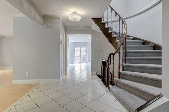 103 Mcmorran Cres, House detached with 4 bedrooms, 4 bathrooms and 3.5 parking in Vaughan ON | Image 12