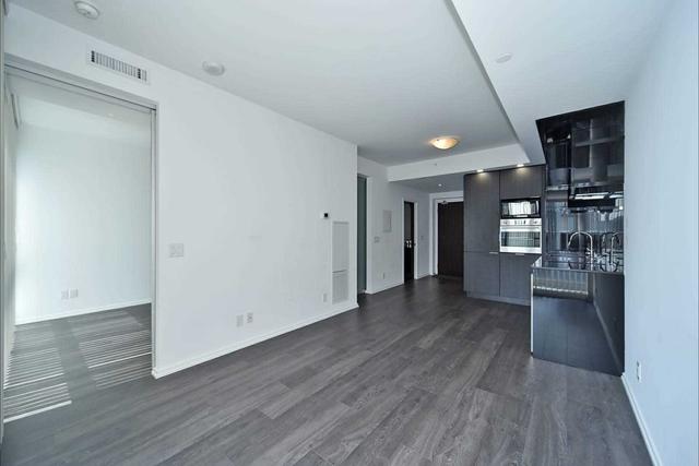 5107 - 70 Temperance St, Condo with 1 bedrooms, 1 bathrooms and 0 parking in Toronto ON | Image 9