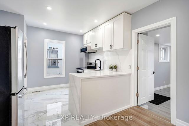 178 Kent Ave, House detached with 4 bedrooms, 2 bathrooms and 4 parking in Kitchener ON | Image 9