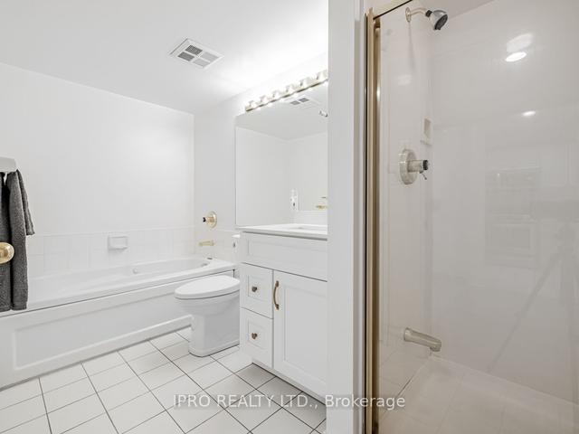 ph09 - 28 Hollywood Ave, Condo with 1 bedrooms, 1 bathrooms and 1 parking in Toronto ON | Image 18