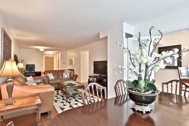 905 - 30 Holly St, Condo with 2 bedrooms, 2 bathrooms and 1 parking in Toronto ON | Image 5
