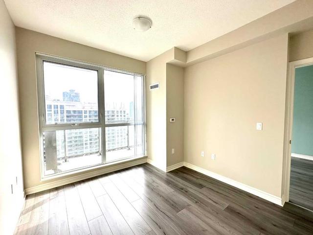 2307 - 349 Rathburn Rd W, Condo with 2 bedrooms, 2 bathrooms and 1 parking in Mississauga ON | Image 2
