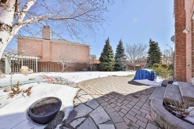 4617 Crosscreek Crt, House detached with 4 bedrooms, 4 bathrooms and 4 parking in Mississauga ON | Image 19