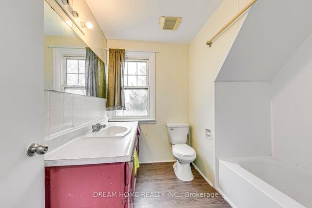 50 West 1st St, House detached with 3 bedrooms, 3 bathrooms and 4 parking in Hamilton ON | Image 8