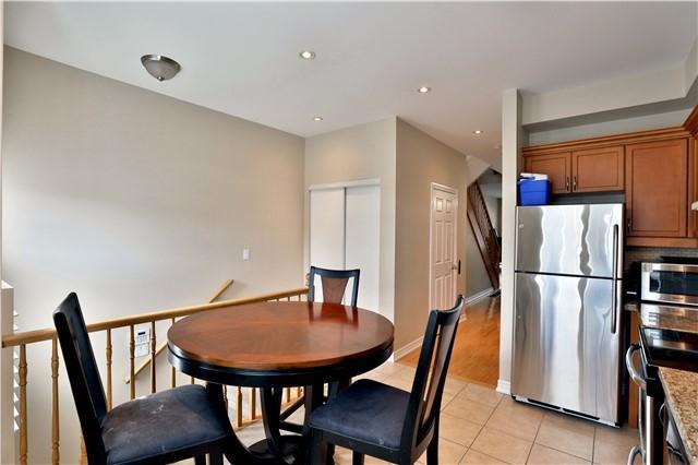6 - 2351 Lakeshore Rd W, House attached with 3 bedrooms, 3 bathrooms and 1 parking in Oakville ON | Image 5