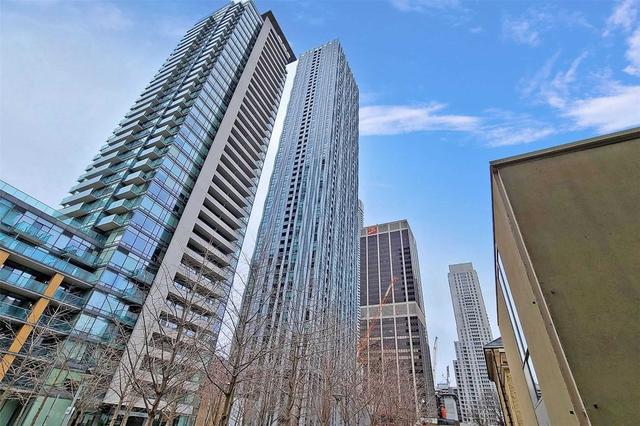 3407 - 1 Yorkville Ave, Condo with 1 bedrooms, 1 bathrooms and 0 parking in Toronto ON | Image 1