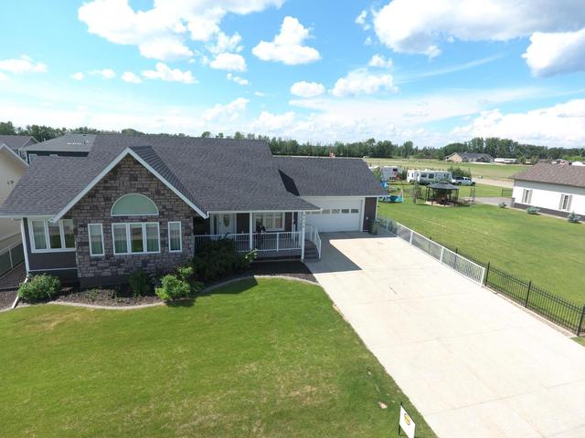 9926 110 Street, House detached with 6 bedrooms, 3 bathrooms and 6 parking in Mackenzie County AB | Image 30
