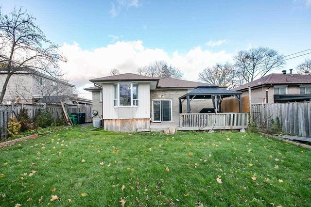 6 Garfield Cres, House detached with 3 bedrooms, 2 bathrooms and 4 parking in Brampton ON | Image 19