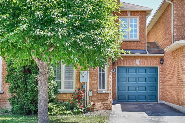 15 Louana Cres, Townhouse with 3 bedrooms, 3 bathrooms and 3 parking in Vaughan ON | Image 12