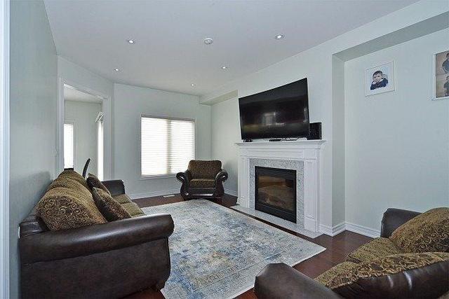 364 Golden Orchard Rd, House detached with 4 bedrooms, 3 bathrooms and 4 parking in Vaughan ON | Image 10
