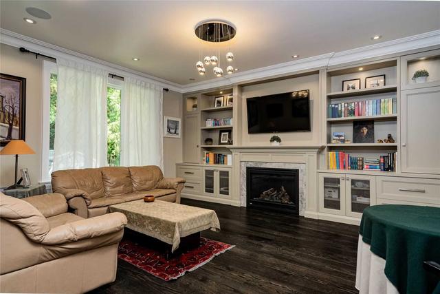 18 Holloway Rd, House detached with 4 bedrooms, 6 bathrooms and 6 parking in Toronto ON | Image 3