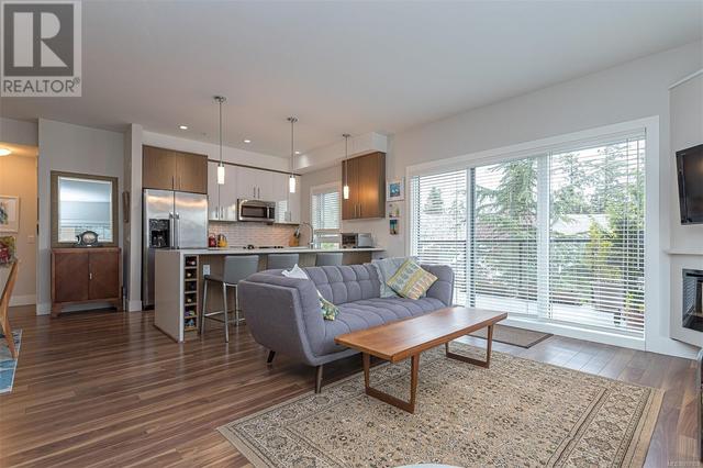 308 - 740 Travino Lane, Condo with 2 bedrooms, 2 bathrooms and 1 parking in Saanich BC | Image 3