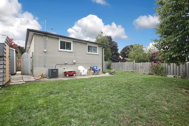 855 Miriam Rd, House detached with 3 bedrooms, 2 bathrooms and 4 parking in Pickering ON | Image 17