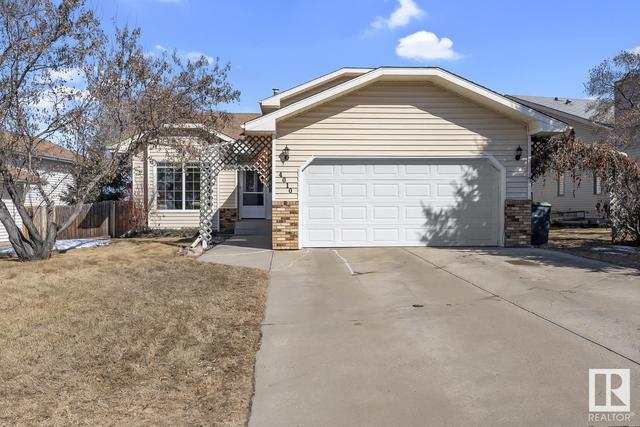 4010 53 Av, House detached with 4 bedrooms, 2 bathrooms and null parking in Cold Lake AB | Image 1