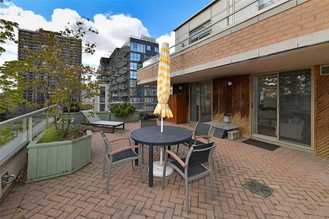 818 - 5 Rosehill Ave, Condo with 2 bedrooms, 3 bathrooms and 2 parking in Toronto ON | Image 17
