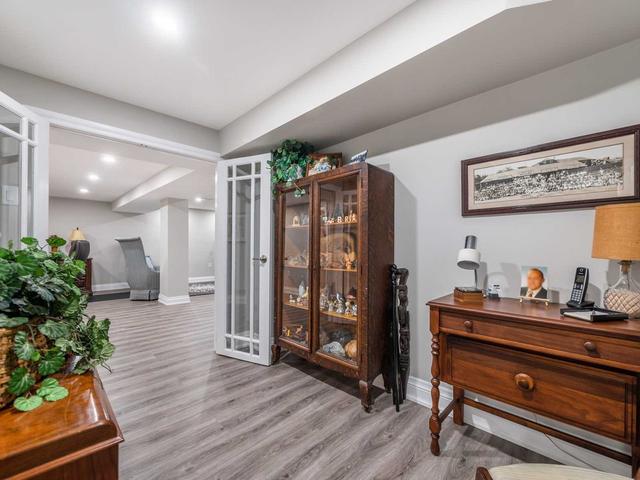 158 Orchard Heights Blvd, House detached with 3 bedrooms, 2 bathrooms and 5 parking in Aurora ON | Image 21