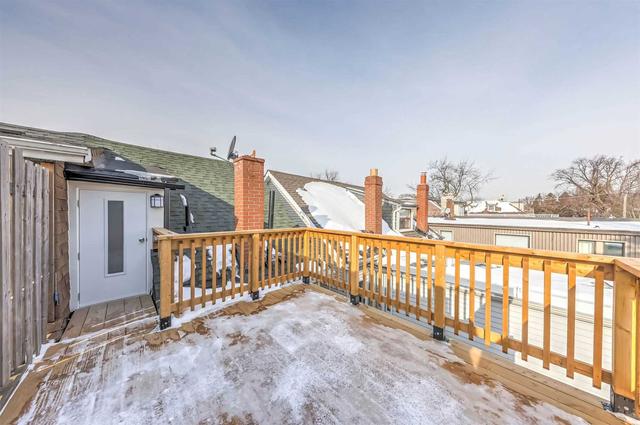 567 Pape Ave, House semidetached with 3 bedrooms, 4 bathrooms and 0 parking in Toronto ON | Image 21