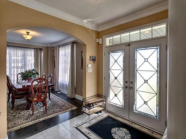 55 Elmcrest Dr, House detached with 4 bedrooms, 5 bathrooms and 4 parking in Brampton ON | Image 4