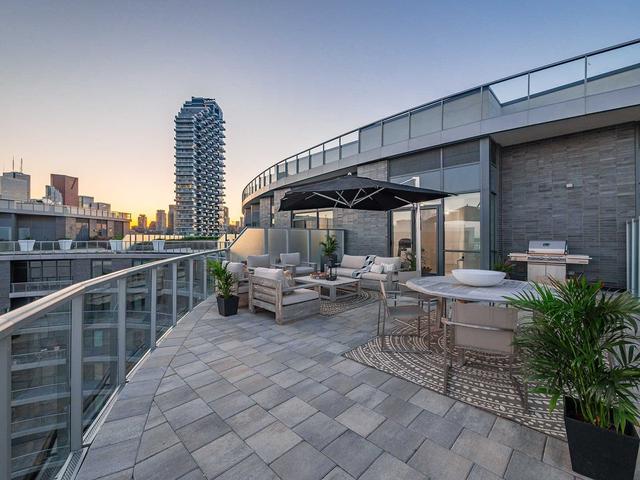 sph18 - 1 Edgewater Dr, Condo with 2 bedrooms, 4 bathrooms and 3 parking in Toronto ON | Image 1