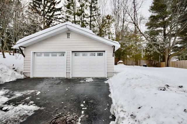 40 Quinn Ave, House detached with 3 bedrooms, 2 bathrooms and 6 parking in Orillia ON | Image 12