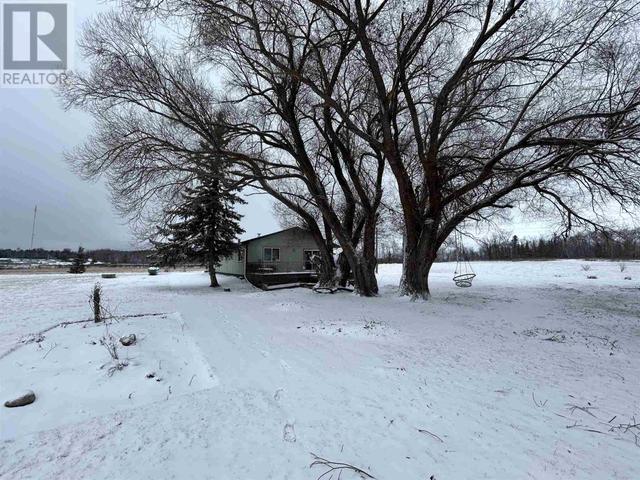 851 Hwy 11, House detached with 4 bedrooms, 2 bathrooms and null parking in Dawson ON | Image 40