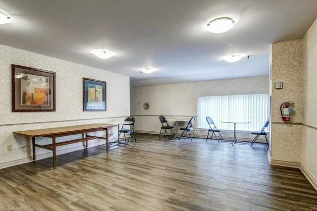 1803 - 270 Scarlett Rd, Condo with 2 bedrooms, 2 bathrooms and 1 parking in Toronto ON | Image 11