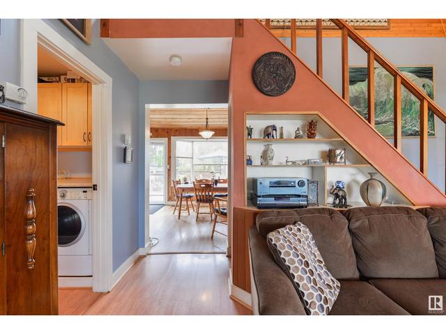 5035 50 Av, House detached with 2 bedrooms, 1 bathrooms and 8 parking in Alberta Beach AB | Image 27