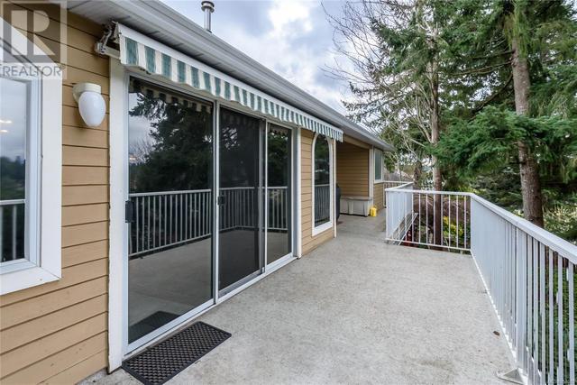 1115 Evergreen Ave, House detached with 5 bedrooms, 3 bathrooms and 2 parking in Courtenay BC | Image 38