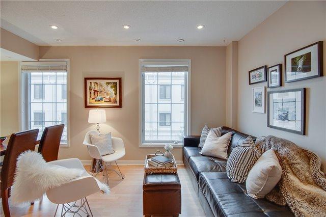 755 - 5 Everson Dr, Townhouse with 2 bedrooms, 2 bathrooms and 1 parking in Toronto ON | Image 2