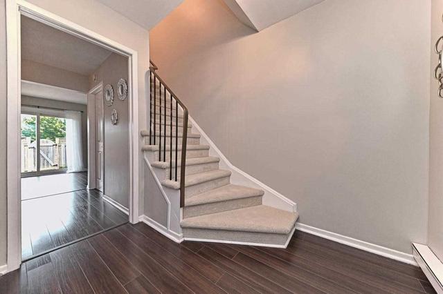9 - 108 Sinclair Ave, Townhouse with 3 bedrooms, 2 bathrooms and 1 parking in Halton Hills ON | Image 7