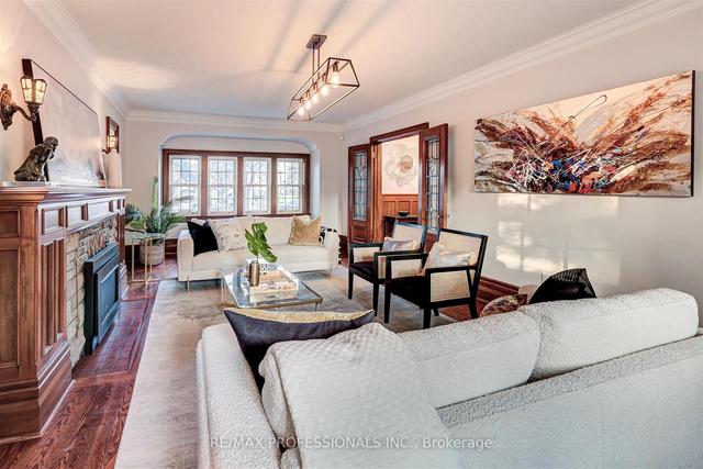 22 The Kingsway, House detached with 4 bedrooms, 6 bathrooms and 7 parking in Toronto ON | Image 38