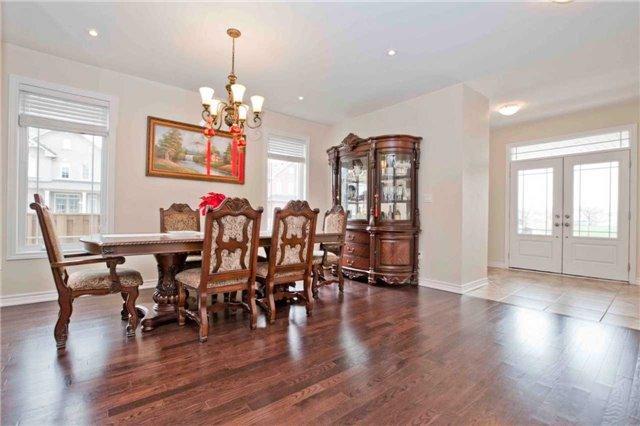 1824 Western Cres, House detached with 4 bedrooms, 4 bathrooms and 2 parking in Oshawa ON | Image 4