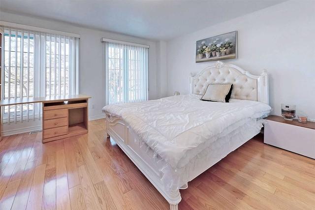 unit 5 - 757 Sheppard Ave W, House attached with 4 bedrooms, 3 bathrooms and 2 parking in Toronto ON | Image 25