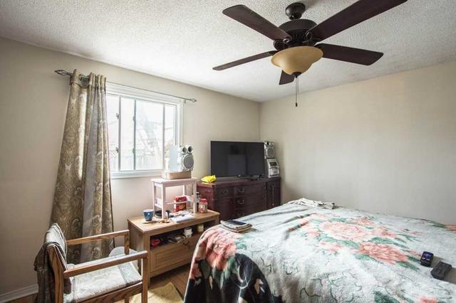 170 Hickling Tr, House detached with 3 bedrooms, 2 bathrooms and 5 parking in Barrie ON | Image 8