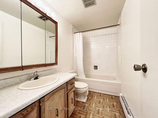 139 Torresdale Ave, Townhouse with 3 bedrooms, 2 bathrooms and 2 parking in Toronto ON | Image 29