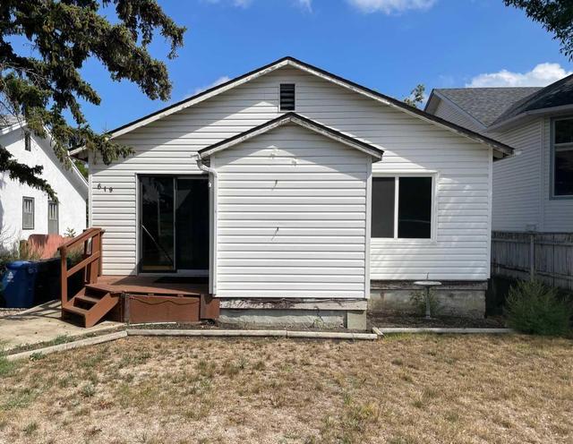 619 4 Street S, House detached with 3 bedrooms, 2 bathrooms and 4 parking in Lethbridge AB | Image 1