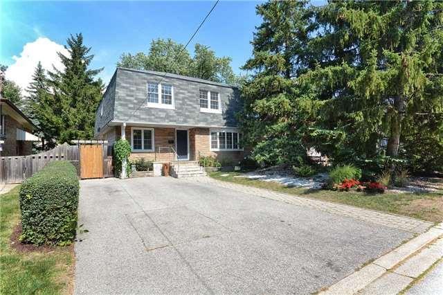 386 Princess Ave, House detached with 4 bedrooms, 4 bathrooms and 5 parking in Toronto ON | Image 1