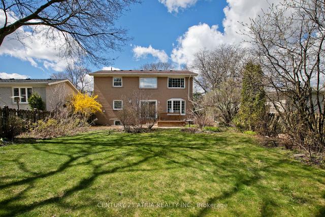 10 Hopperton Dr, House detached with 4 bedrooms, 4 bathrooms and 6 parking in Toronto ON | Image 35