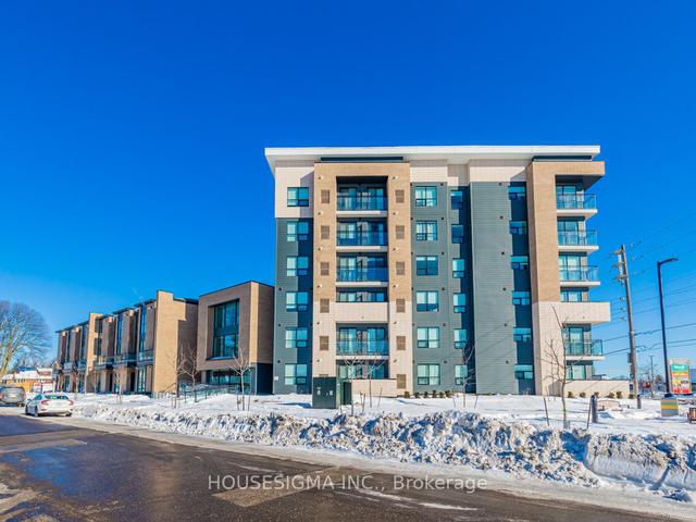 306 - 1 Falaise Rd, Condo with 1 bedrooms, 1 bathrooms and 0 parking in Toronto ON | Image 1