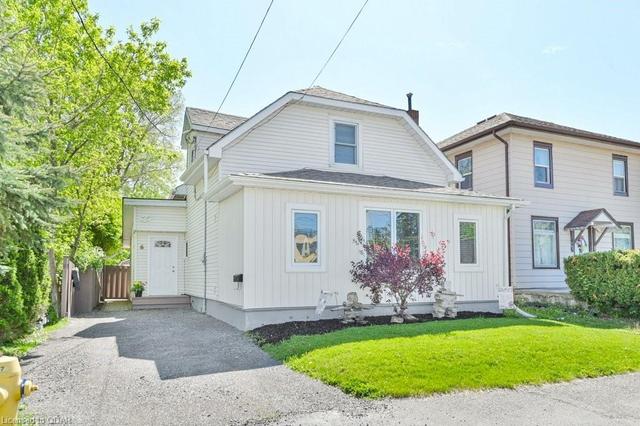 6 Leopold Street, House detached with 3 bedrooms, 1 bathrooms and null parking in Quinte West ON | Image 1