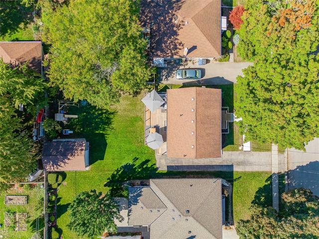 30 Glenwood Ave, House detached with 2 bedrooms, 2 bathrooms and 4.5 parking in Guelph ON | Image 35