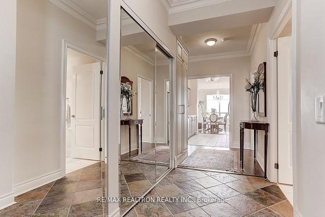 rg5 - 2 Clairtrell Rd, Condo with 2 bedrooms, 3 bathrooms and 2 parking in Toronto ON | Image 16