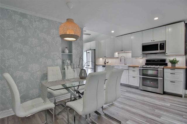 toronto - 233 Sixth St, House attached with 3 bedrooms, 2 bathrooms and 2 parking in Toronto ON | Image 4