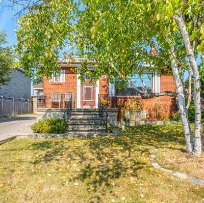 42 Wickford Dr, House detached with 3 bedrooms, 2 bathrooms and 10 parking in Toronto ON | Image 1