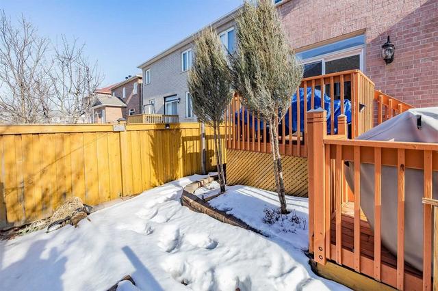 48 Howland Cres, House detached with 4 bedrooms, 4 bathrooms and 6 parking in Brampton ON | Image 32