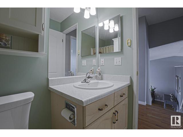 18413 76a Av Nw, House detached with 4 bedrooms, 2 bathrooms and 4 parking in Edmonton AB | Image 15
